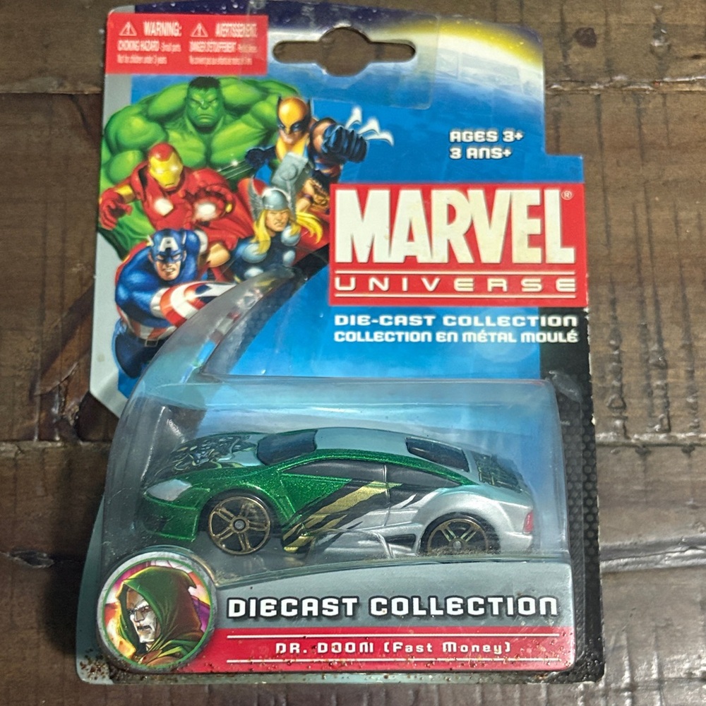 2011 Marvel Maisto Diecast Car Dr. Doom Fast Money